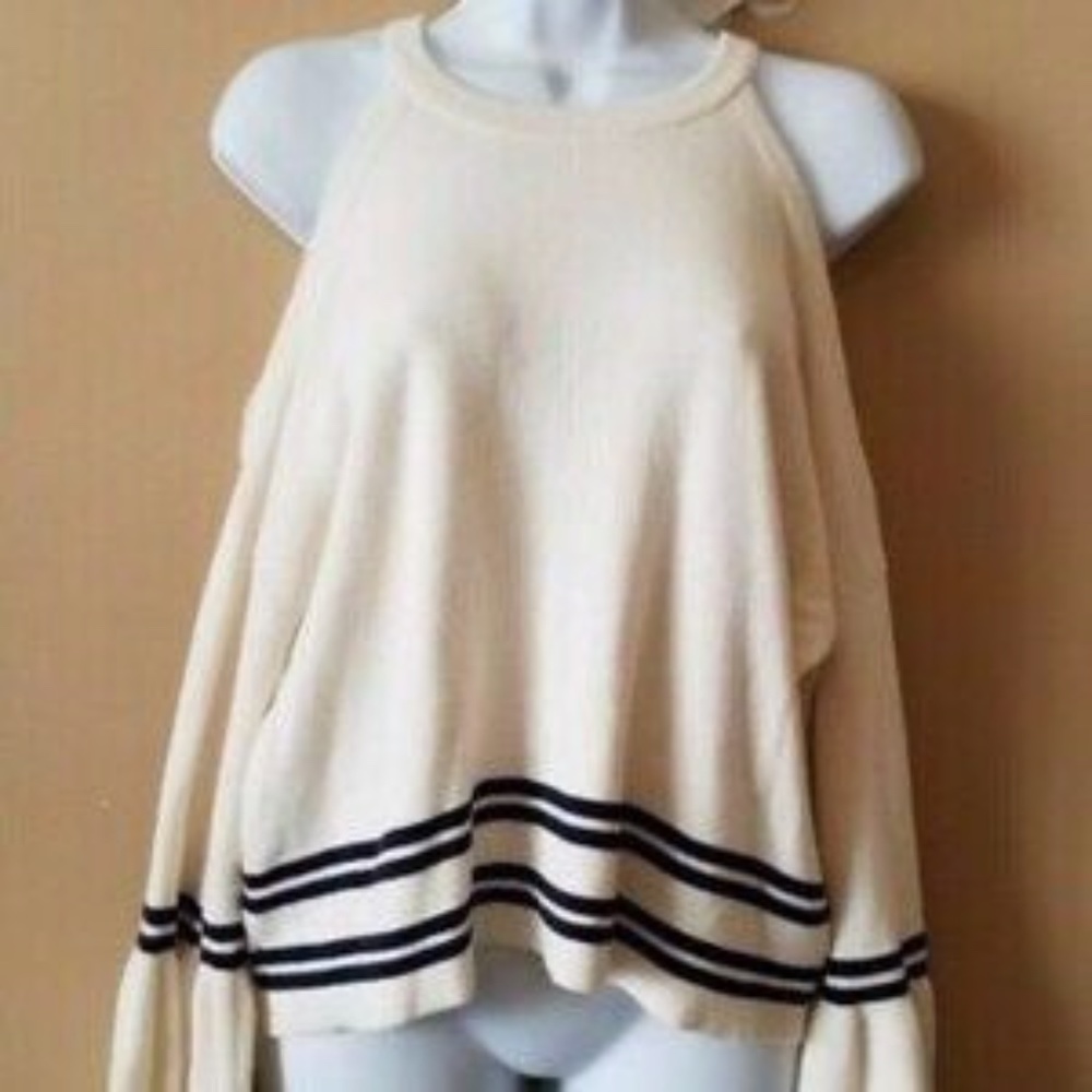 Anthro Knitted & Knotted cold shoulder sweater - Picture 2 of 6